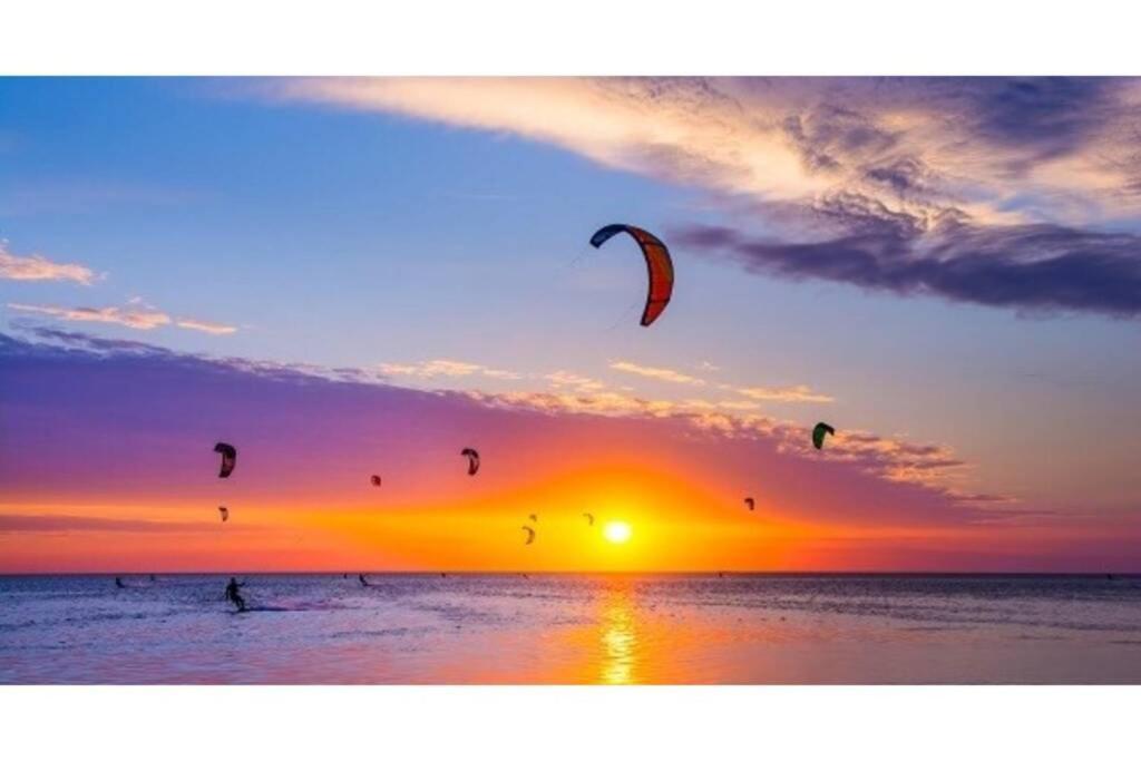 Beachtime Close To The Beach, City Centre 잔드보르트 외부 사진